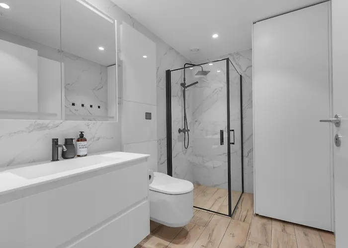 Northstay - The Northview Retreat, Free Parking, Amazing Ocean Views * Tromsø