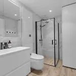 Northstay - The Northview Retreat, Free Parking, Amazing Ocean Views * Tromsø